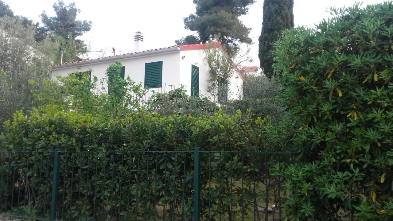 Holiday Home Pavarotti Supetar Exterior photo