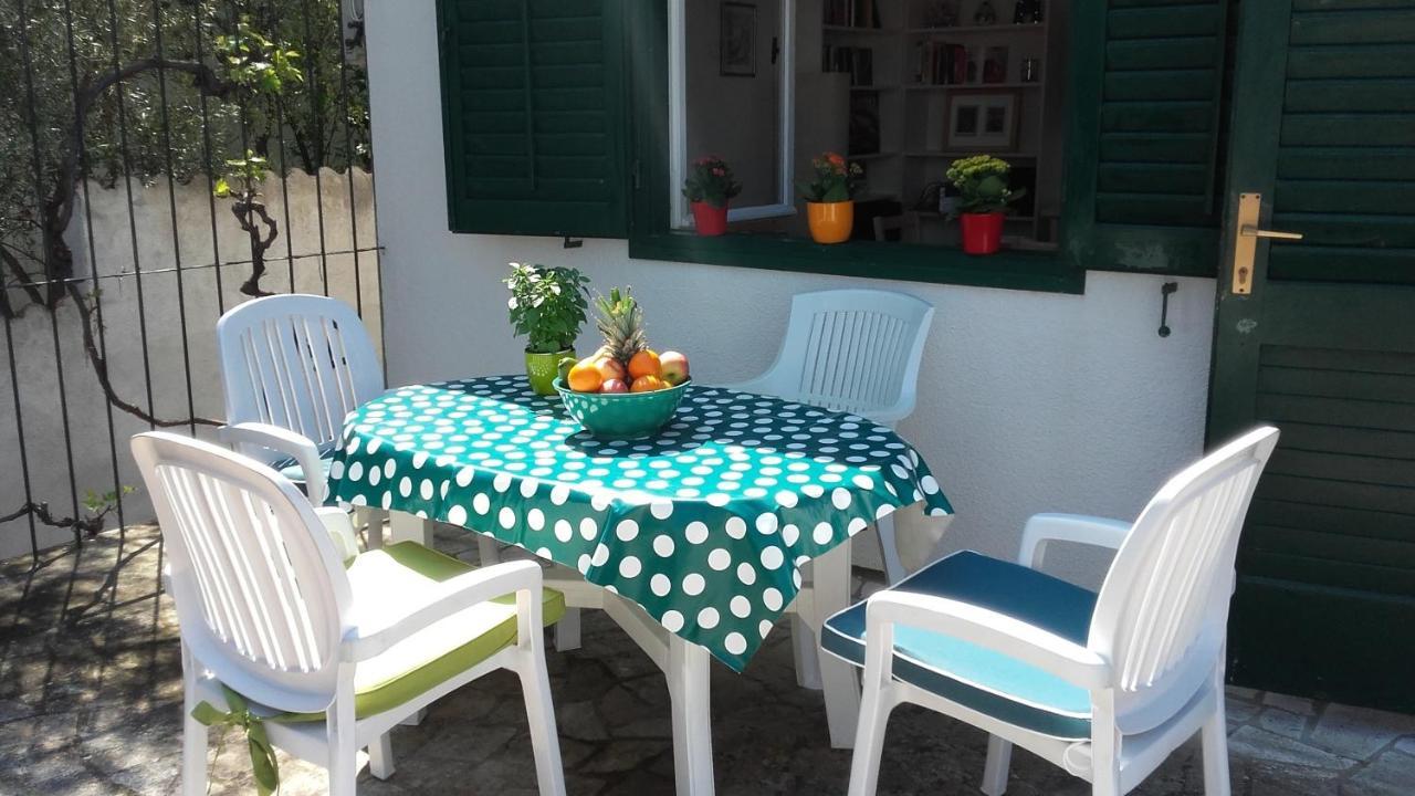 Holiday Home Pavarotti Supetar Exterior photo