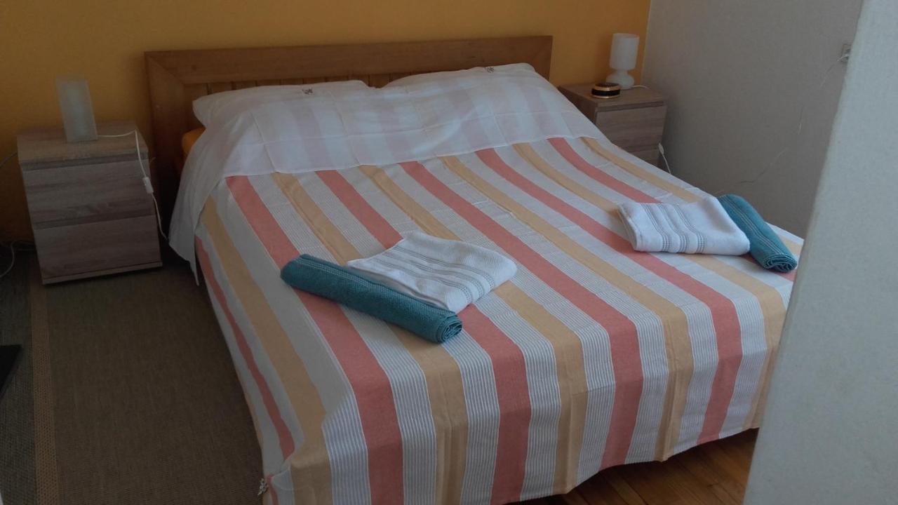 Holiday Home Pavarotti Supetar Exterior photo