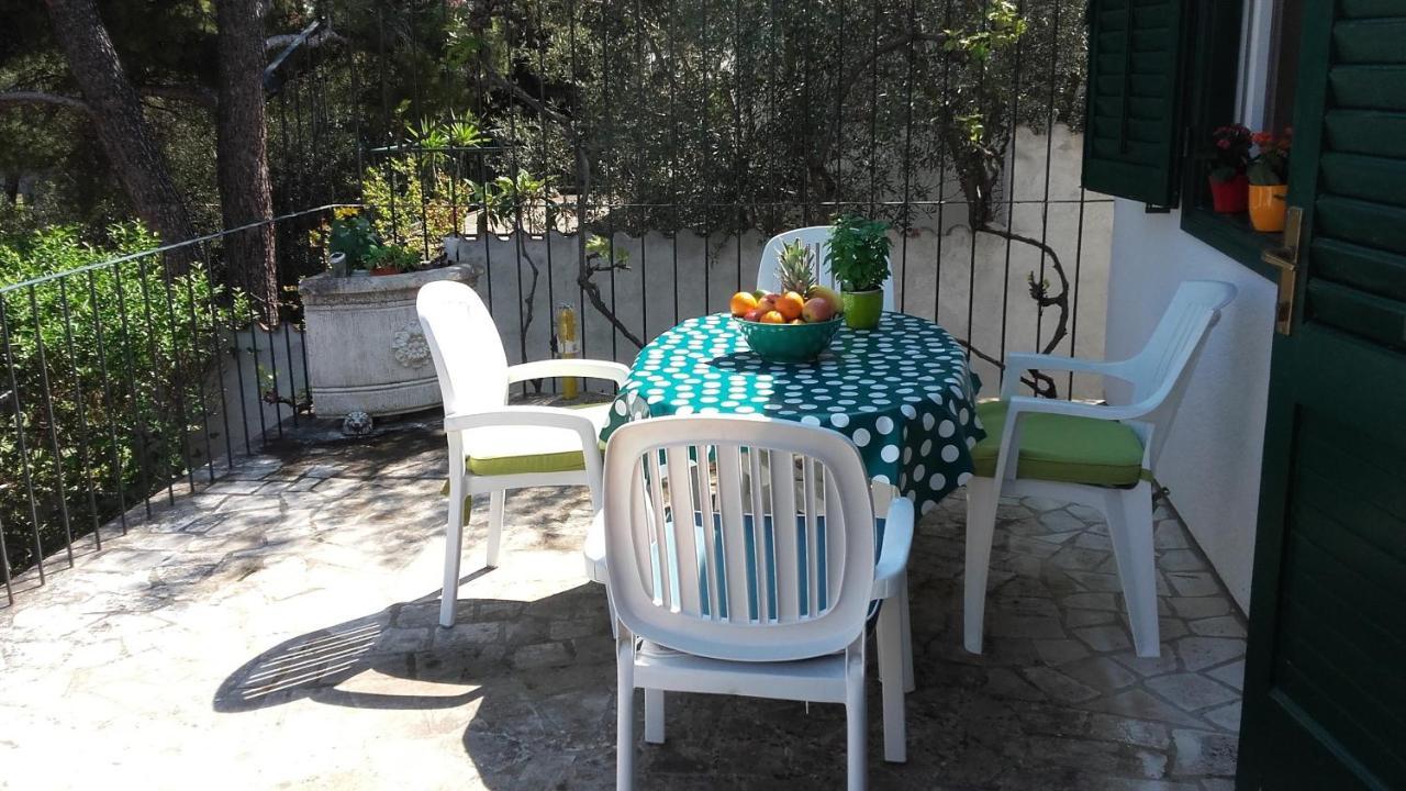 Holiday Home Pavarotti Supetar Exterior photo